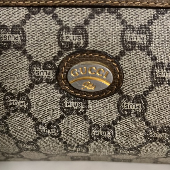 Beautiful Gucci clutch - Picture 13 of 13